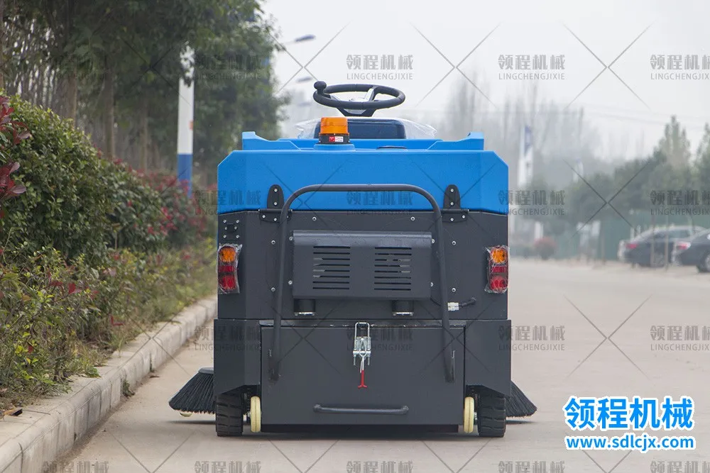 LT-G16电动扫地车图3.jpg
