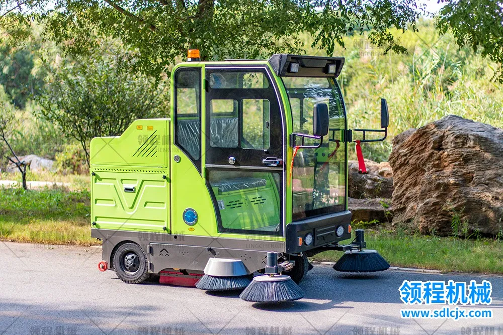 LC-S26型电动扫地车图2.jpg