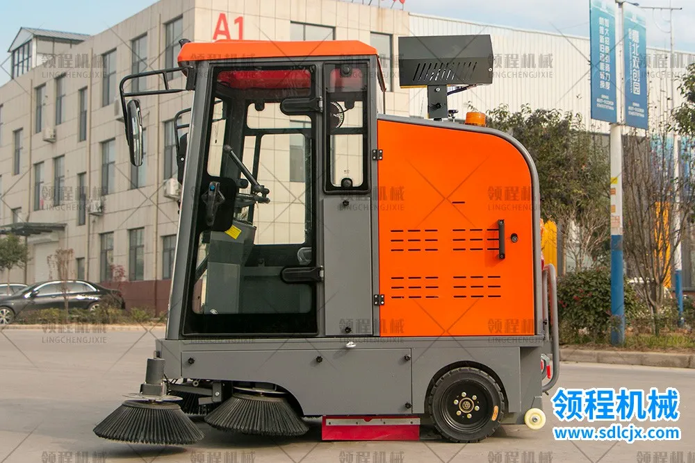 LC-G19型电动扫地车图2.jpg