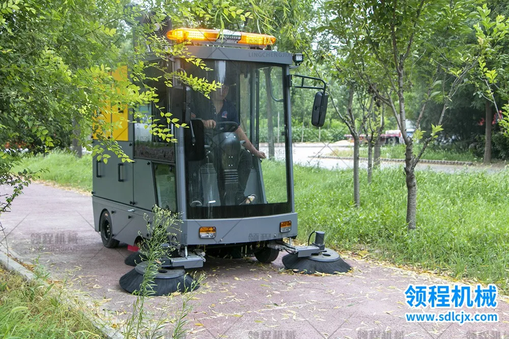 LC-G23型电动扫地车图1.jpg